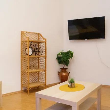 Economy 1Br Apartment Well Connected To The Whole City Vienna Exterior photo