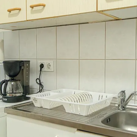Economy 1Br Apartment Well Connected To The Whole City Vienna Exterior photo
